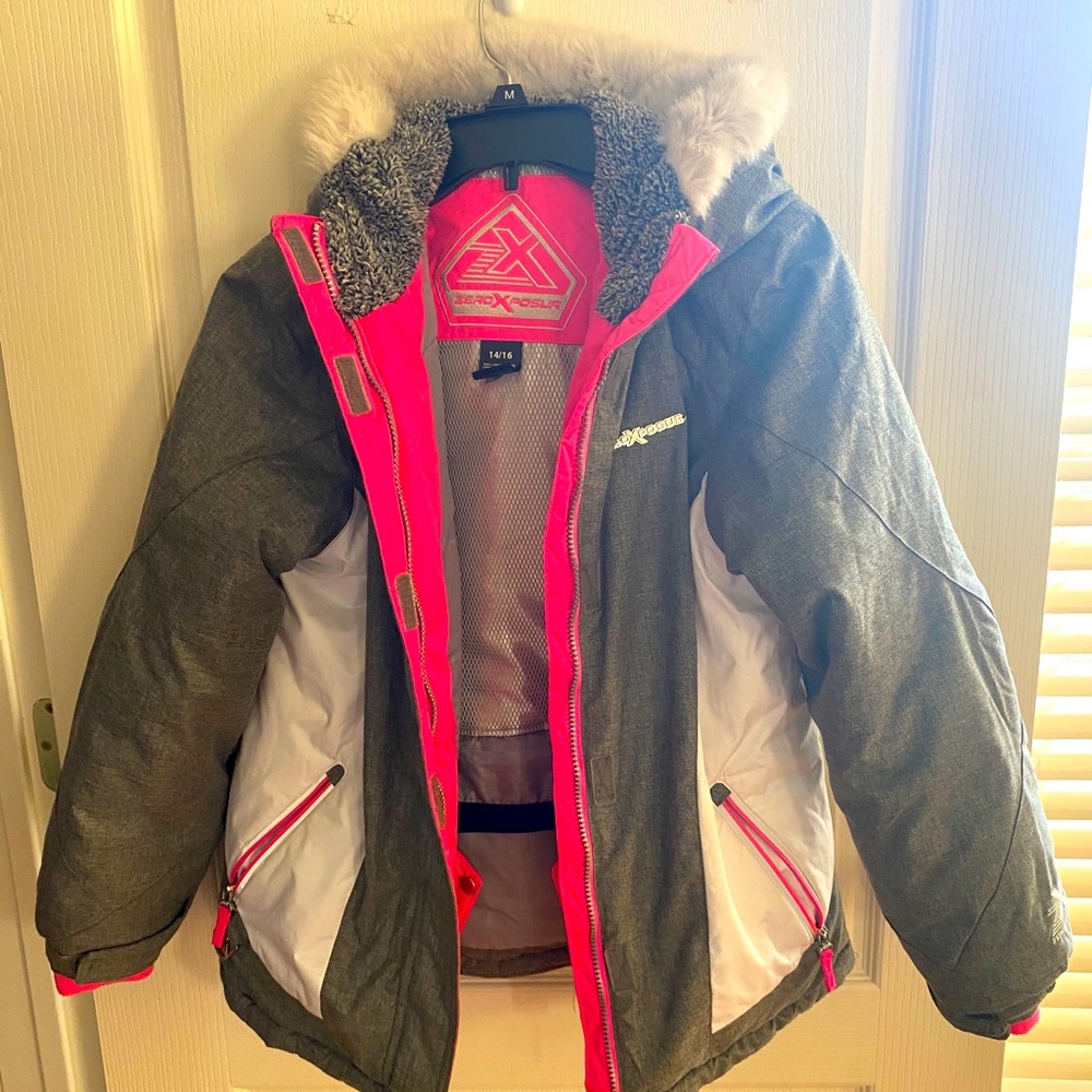 Girls winter ski jacket. Size 14/16